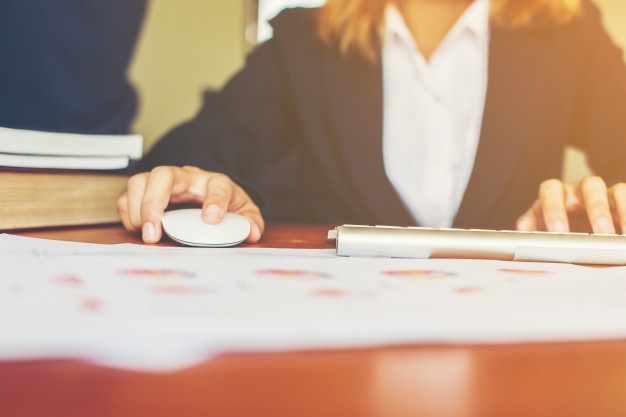 How To Manage Your Personal Finances - MultiTechGuru