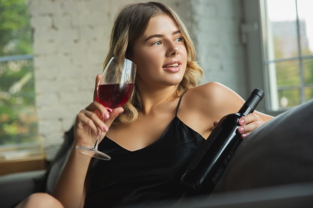 How To Really Enjoy A Glass Of Wine - MultiTechGuru